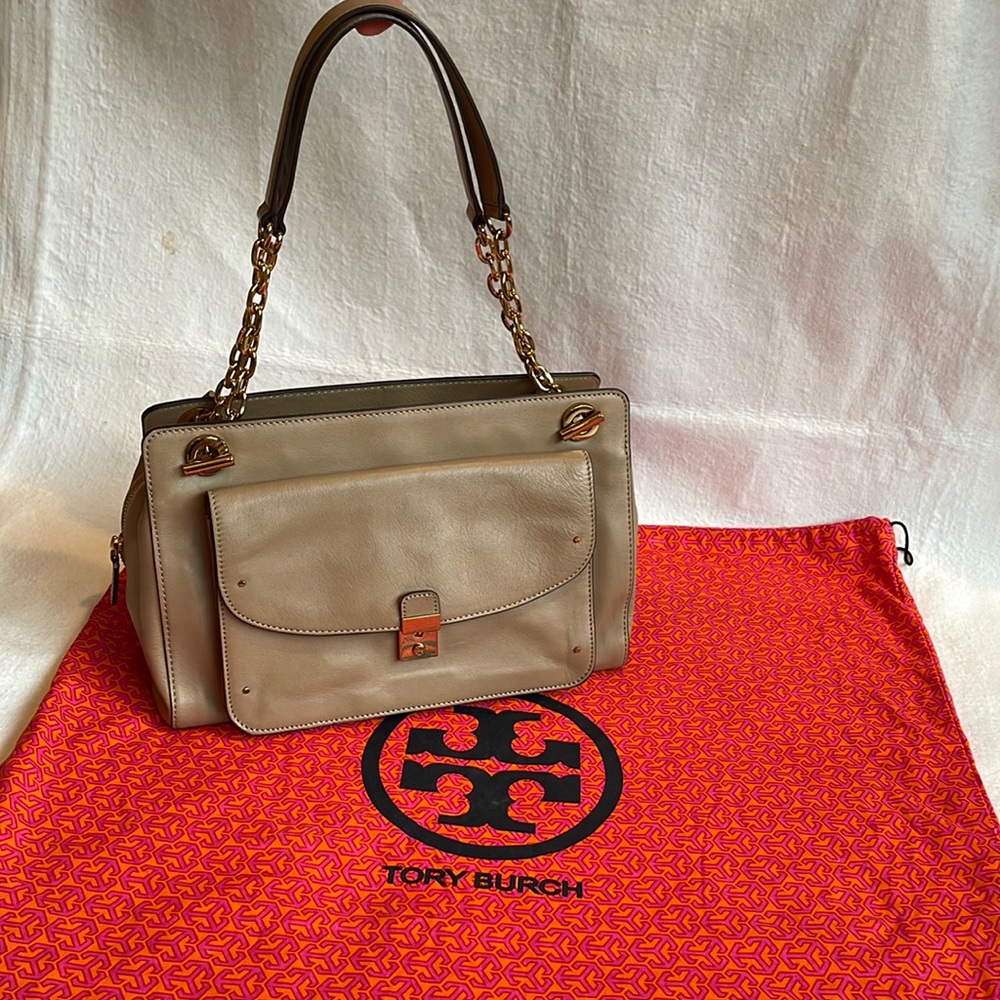 Tory Burch Tan Leather Handbag 2 shoulder straps  gold chain accents & hardware